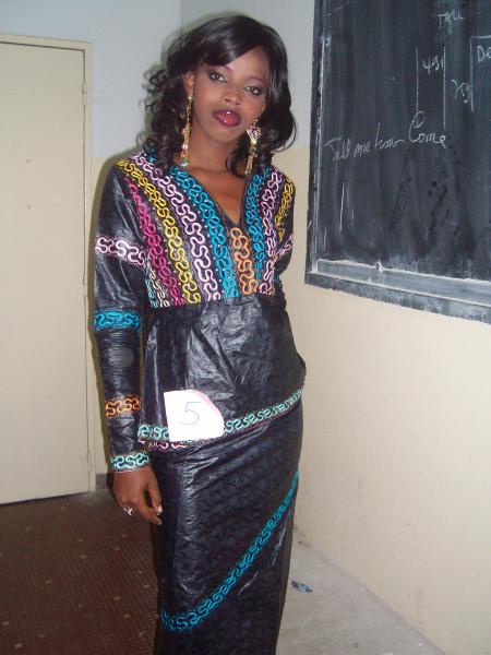 la miss en tenu tradit